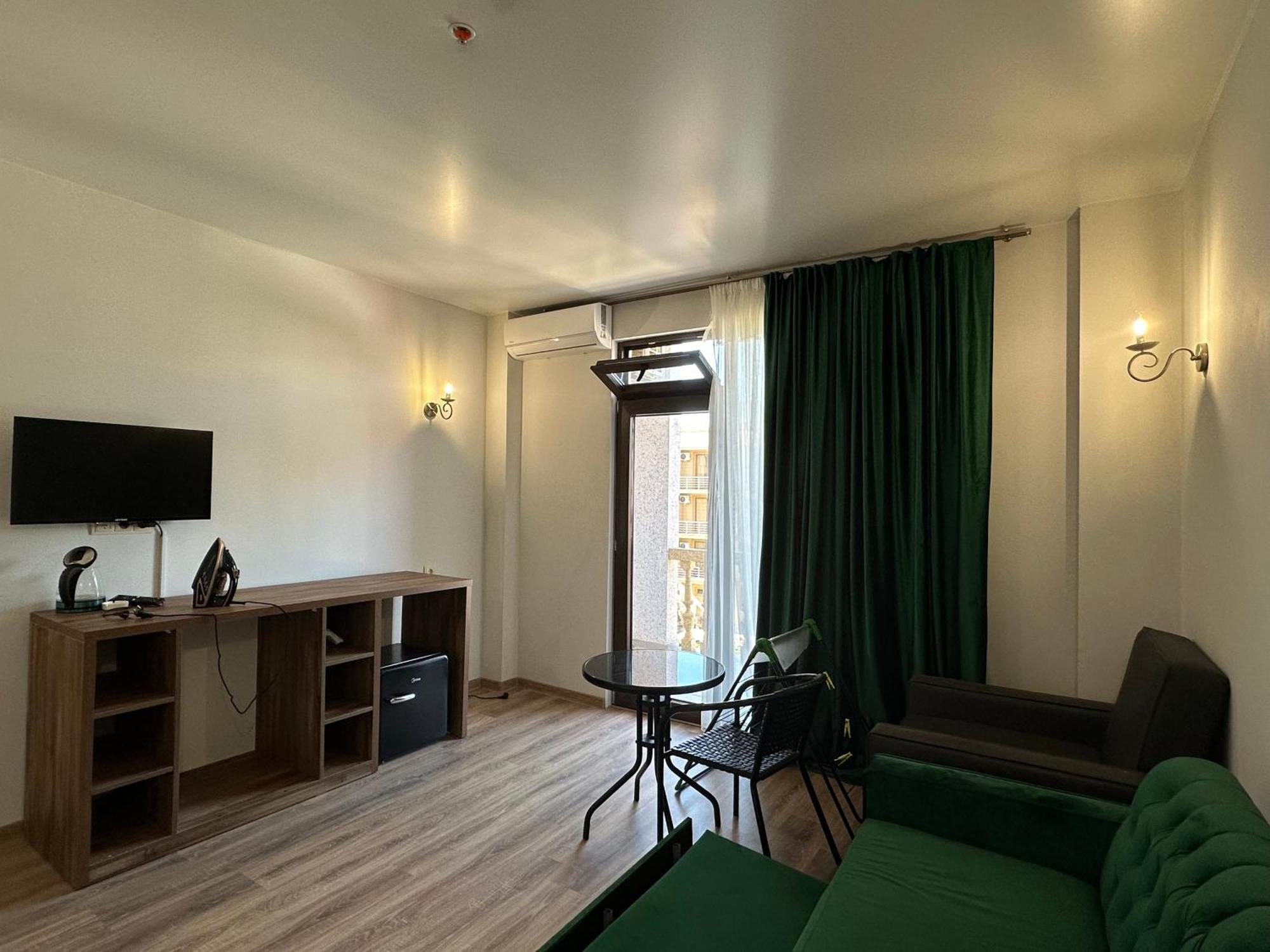 Majestic Otel Kobuleti Dış mekan fotoğraf