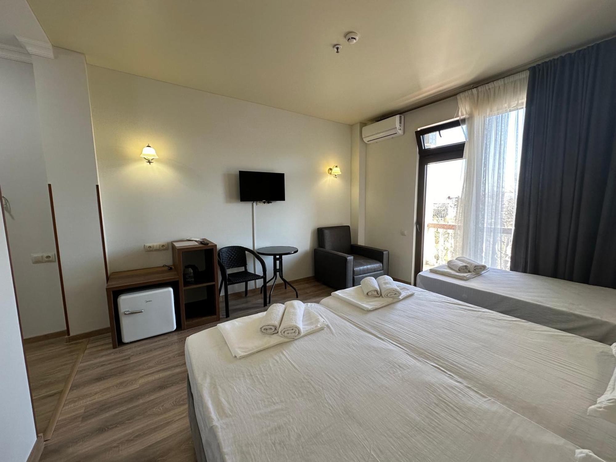 Majestic Otel Kobuleti Dış mekan fotoğraf
