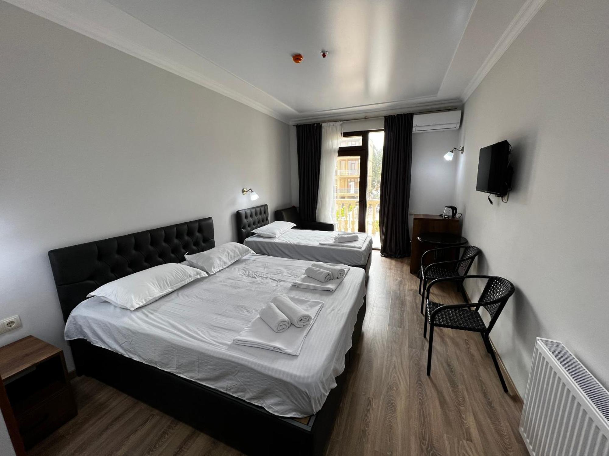 Majestic Otel Kobuleti Dış mekan fotoğraf