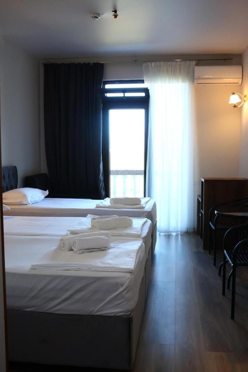 Majestic Otel Kobuleti Dış mekan fotoğraf